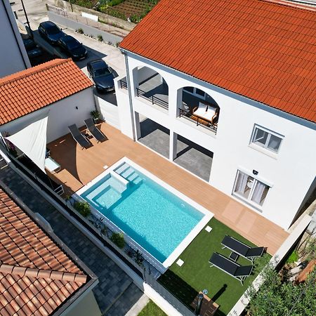 Bernie Apartments With A Pool Задар Екстер'єр фото